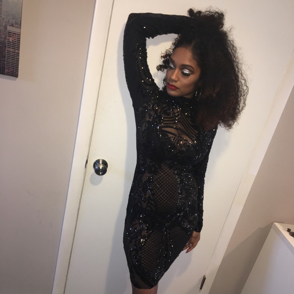 Black see through dress. Made to fits xs person. - Picture 2 of 6